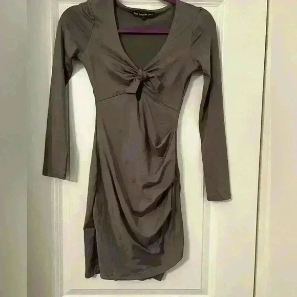 SMALL GRAY LONG SLEEVE DRESS - Picture 4 of 4